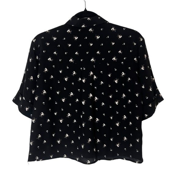 Club Monaco Women's Silk Floral Cropped Button Down Blouse - Picture 4 of 9